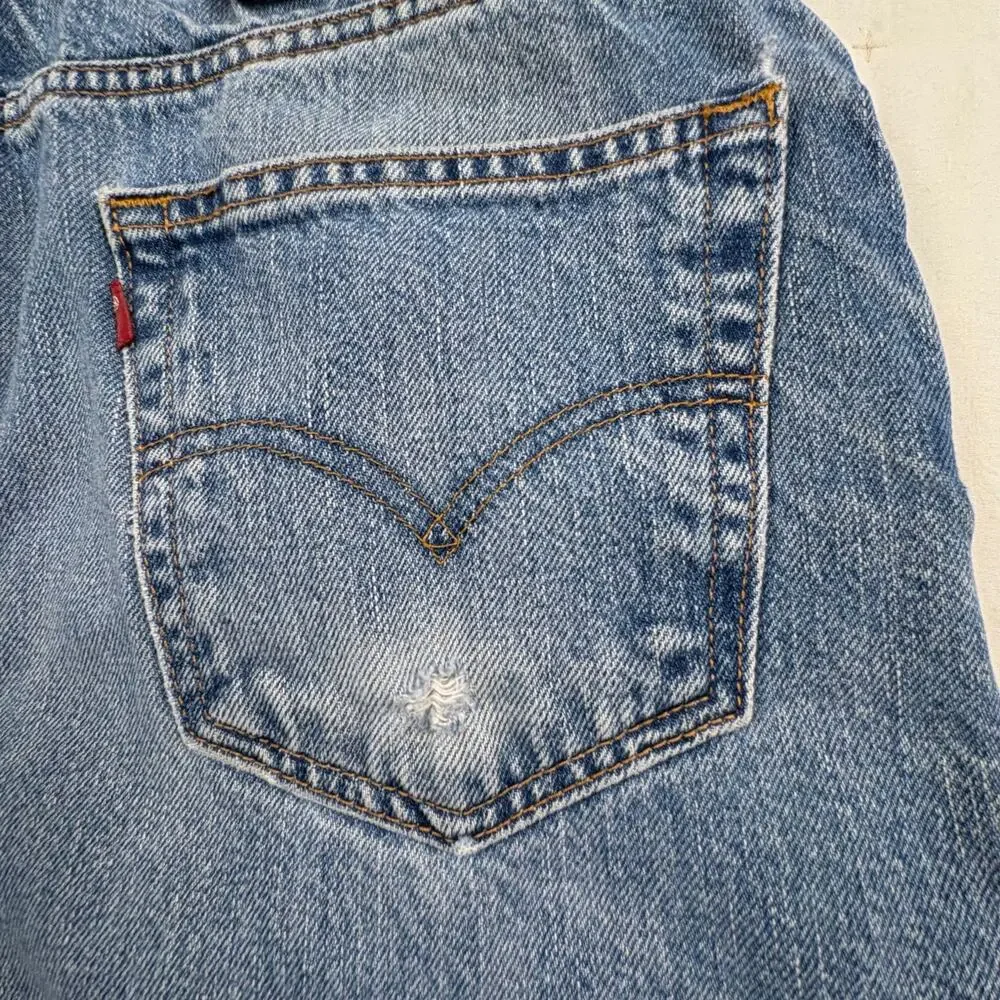Levi's Vintage 505 Jeans Men's 36x32 Medium Wash Denim Paper Batwing Tag